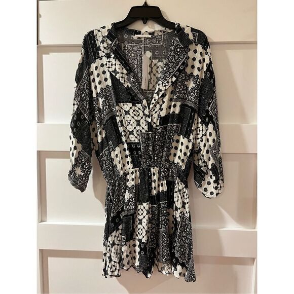 New Timing black and white 3/4 Sleeve Romper size Large-Taylor swift vibes - Picture 2 of 6